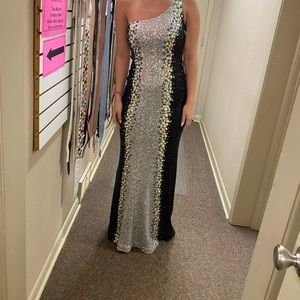 A long sparkly prom dress